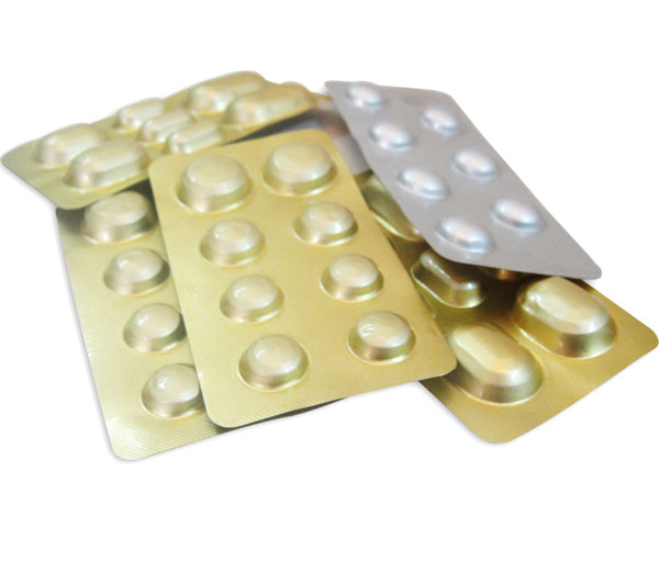 Sealing film for cups and medical packaging